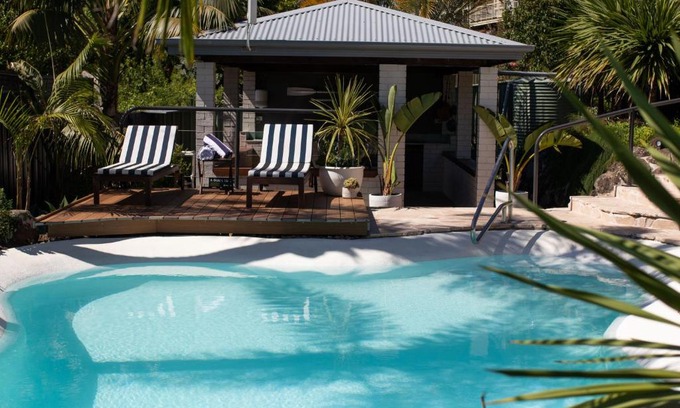 Ulladulla Hotel | Mollymook Seascape Motel and Apartments