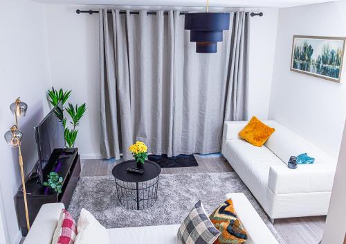 Moffat Apartment | Monea Retreat a Modern 2bedroom and 2 bathroom apartment in Coventry