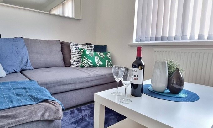 Netley House | Monica House sleeps 8 people
