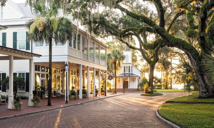 Palmetto Bluff House | Montage 2BR, Pet Friendly, Fire Pit, Lagoon View Wilson Village Home 5037