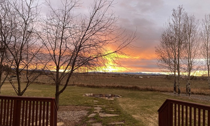 Bozeman House | Montana ranch house sunrise sunset views & fields
