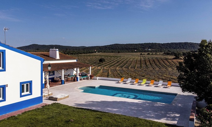 Montemor-o-Novo Cottage | Monte do Melo | Montemor-o-novo | 7 bedrooms | 16 people | pool
