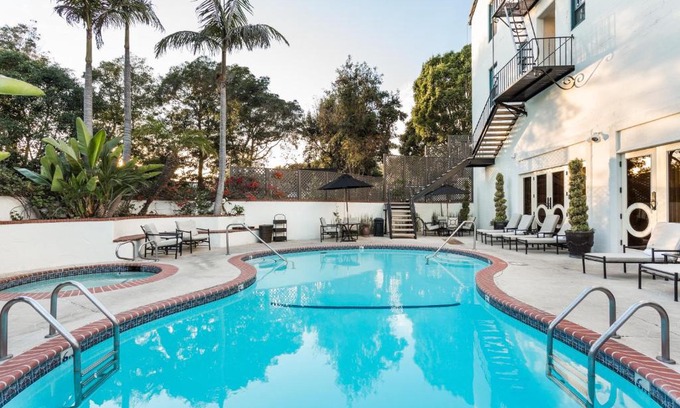 Montecito Hotel | Montecito Inn