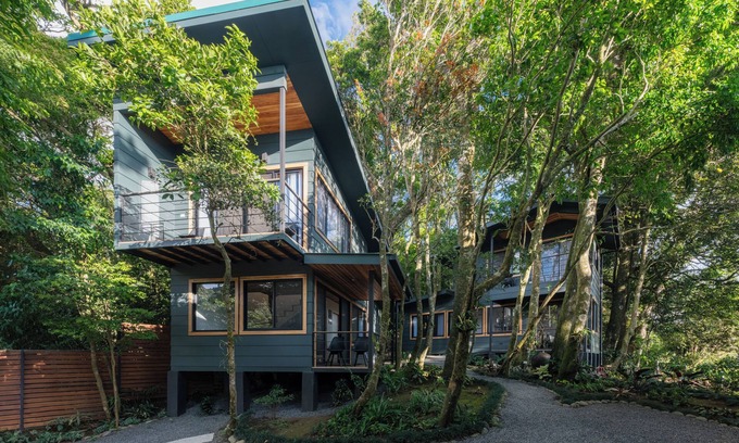 Monteverde Villa | Monteverde Entire Property Private & Spacious Villa ideal for Families & Groups