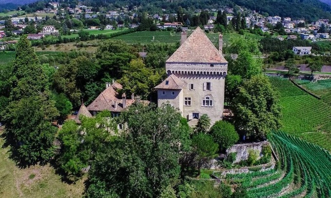 Montreux Apartment | Montreux Castle - Château du Châtelard