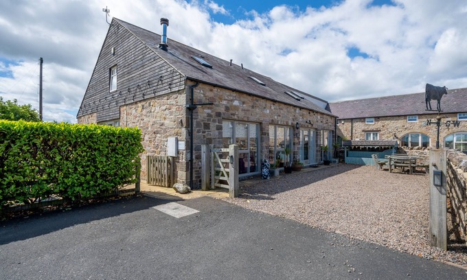 Chathill House | Moo House - Five Bedroom House, Sleeps 12