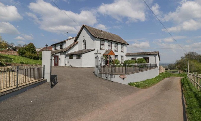 Littledean House | Moors Farm