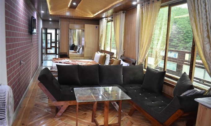 Bhurban Hotel | Moosa Heights