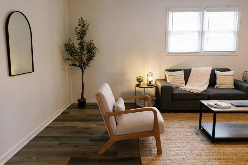 Berea Apartment | "Morning View 2" Cozy Modern Stay - College/Hiking