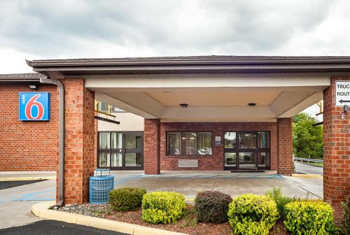 Binghamton Hotel | Motel 6-Binghamton, NY