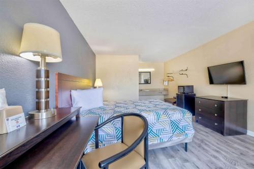 Effingham Hotel | Motel 6 Effingham, IL