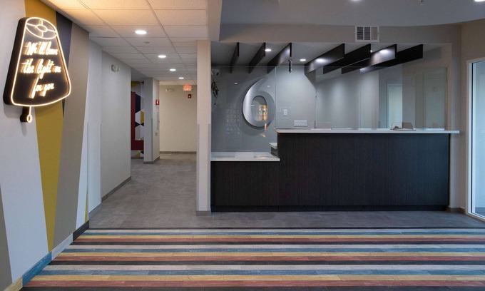 Patton Hotel | Motel 6 Highland, CA – San Bernardino – East