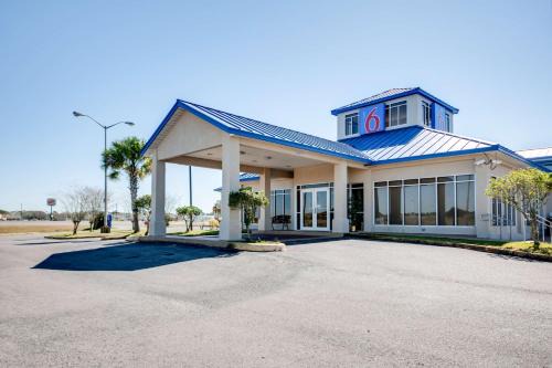 Jennings Hotel | Motel 6-Jennings, LA