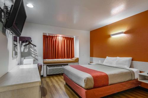 Krebs Hotel | Motel 6-Mcalester, OK