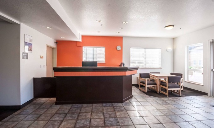 Seaside Hotel | Motel 6 Seaside, OR