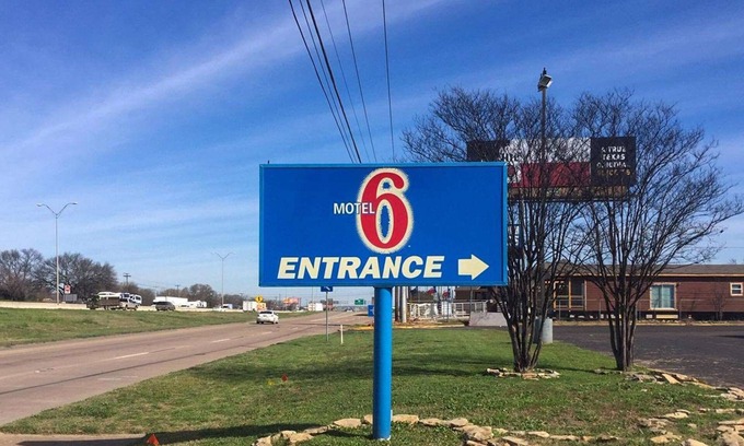 Waco Hotel | Motel 6 Waco, TX