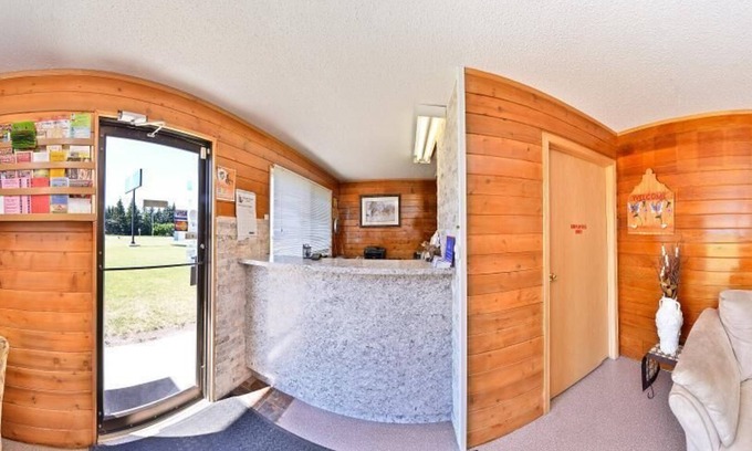 Olds Hotel | Motel 8