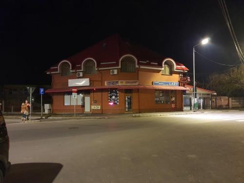 Satu Mare Hotel | Motel Al Capone