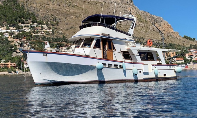 Mockarta Boat Rental | Motor Yacht Luise boat&breakfast - marina on the beach of San Vito lo Capo