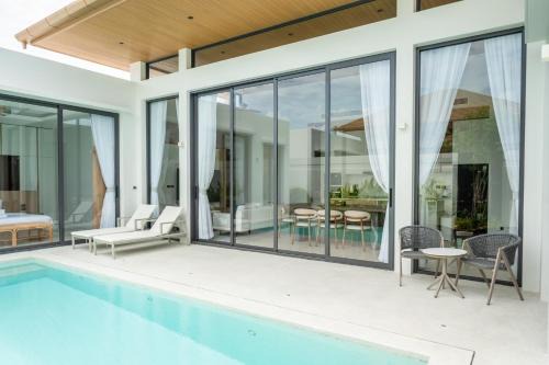 Chalong Villa | Mouana Residence Song Khun Chalong 4-bedroom Pool Villa 895