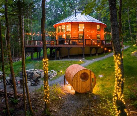 West Dover Villa | Mount Snow Yurt - Hot Tub, Wood Stove, WiFi, EVcharger