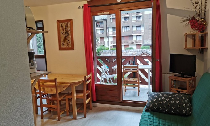 Bourg-Saint-Maurice Condo | Mountain apartment