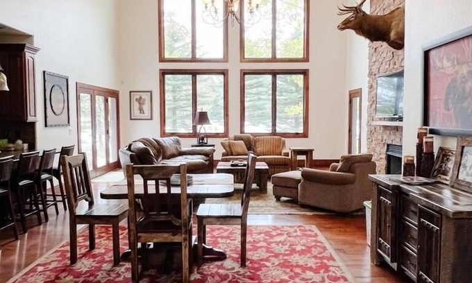 Victor House | Mountain Home in Victor Idaho