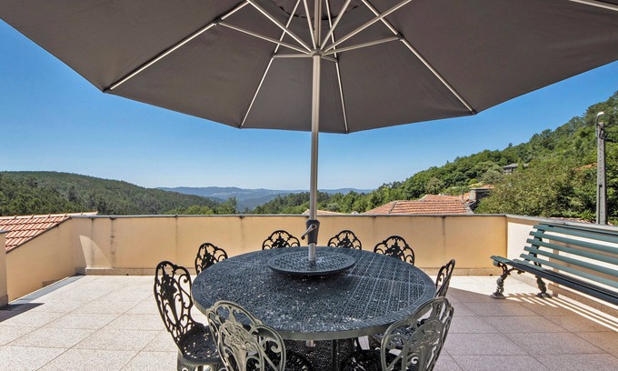 Arouca House | Mountain House 'Aroucanatur' with Wi-Fi and Air Conditioning