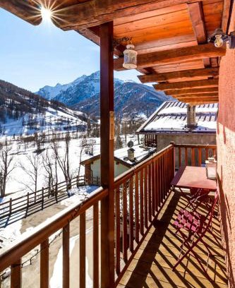 Traverses House | Mountain House With Alpine Views In Traverses