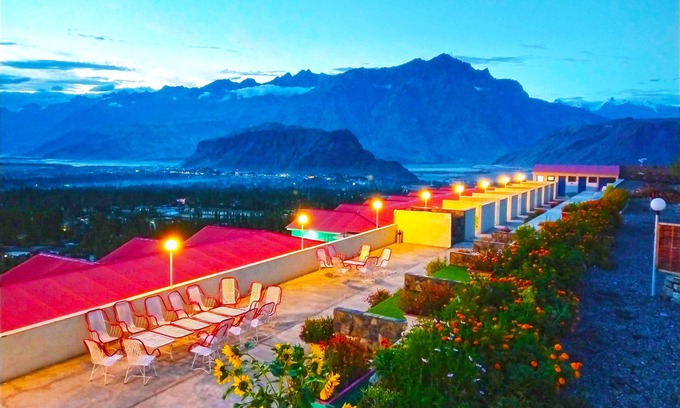 Skardu Hotel | Mountain Lodge Resort