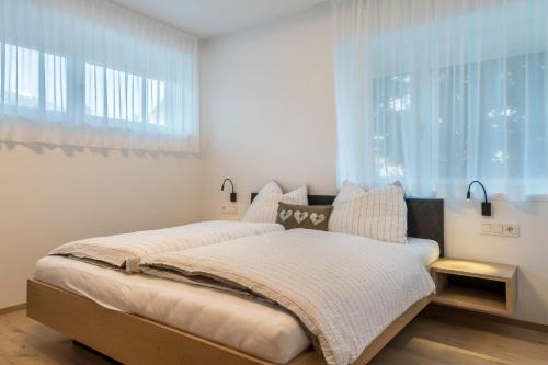 Valdaora di Mezzo Apartment | Mountain Meadows Apt 4