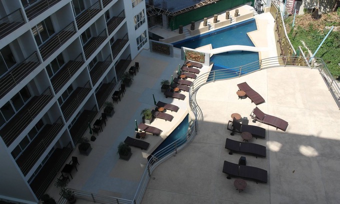 Patong Apartment | Mountain/Poolview Balcony 45M2