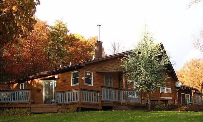 Huntingdon House | Mountain Rendezvous at Raystown Lake
