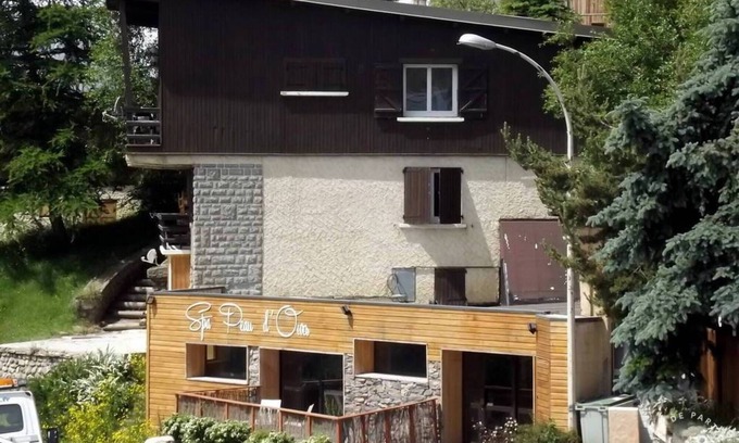 Orcieres-Merlette Apartment | Mountain-side apartment with mountain views, private terrace and Wi-Fi