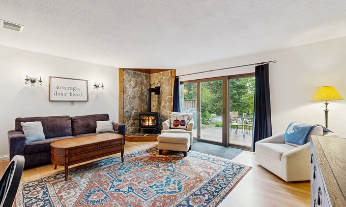 Waterville Valley House | Mountain Townhome w/pool access, private patio, walk to town