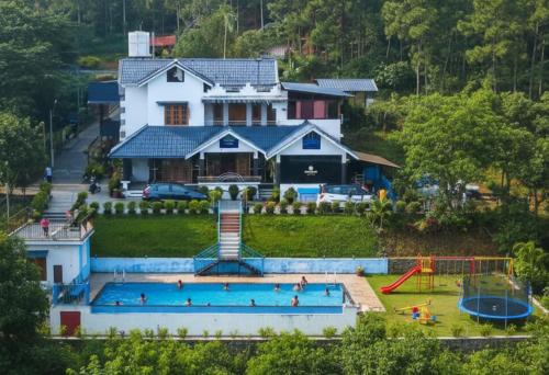Meenangadi Resort | Mountain Vibes Wayanad Pool Villa and Spa