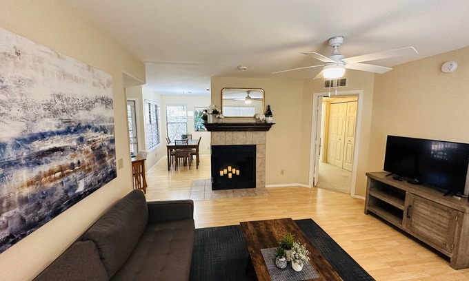 Tucson Condo | Mountain View, Resort Style Condo
