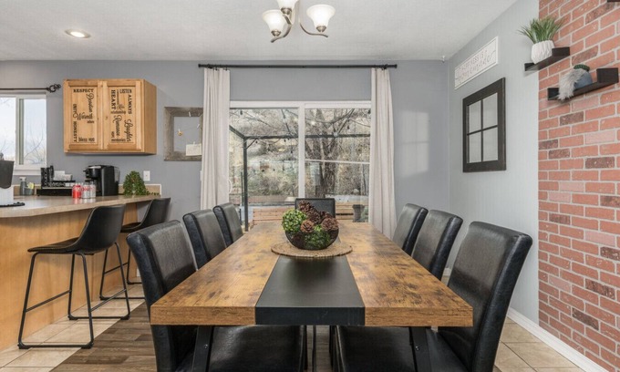 Pocatello House | Mountain-View Townhouse