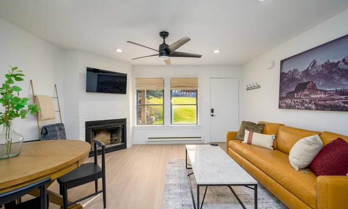 Wolf Creek Condo | Mountainside Ski & Golf WL402 | Ski Retreat | Gym