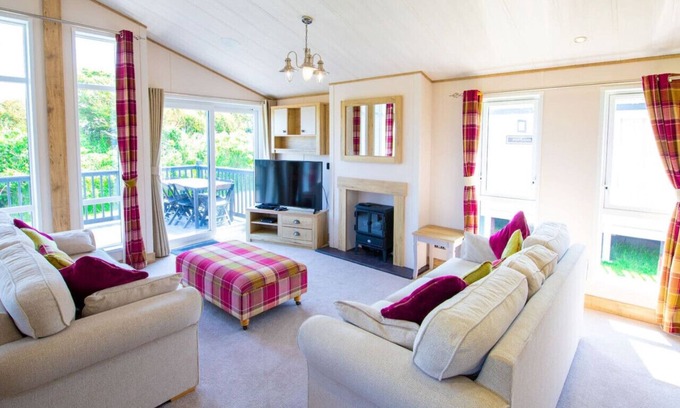 Camber RV Rental | MP778 - 2B Lodge - Parkdean - Camber Sands