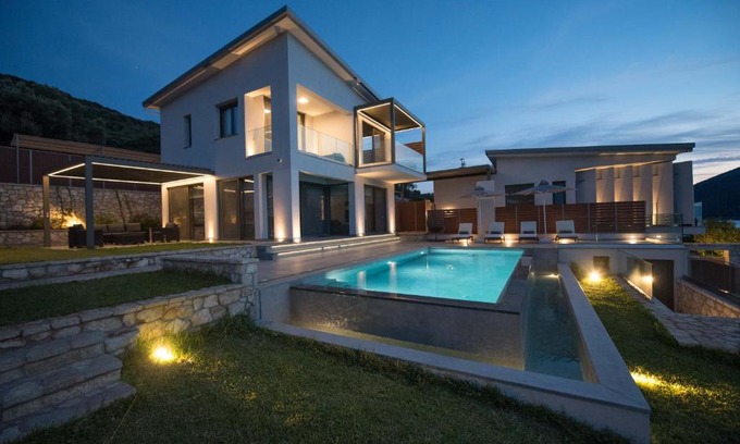 Meganisi Villa | Mrs Grey Luxury Villa