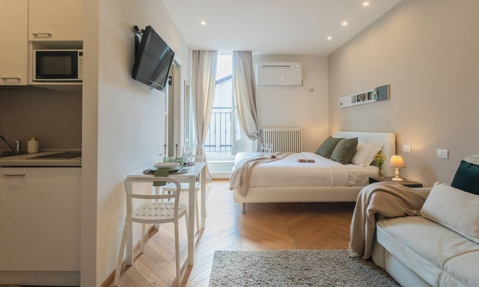 Como Apartment | MT Studio 1 - Studio Apartment, Sleeps 2