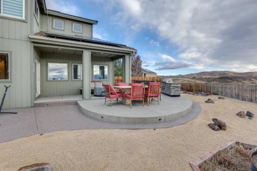 Sparks House | Mtn-View Escape with Hot Tub in Sparks!