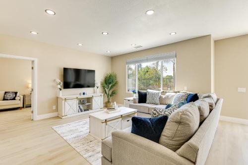 Beaumont House | Mtn-View Gem with Private Yard Luxe Beaumont Home