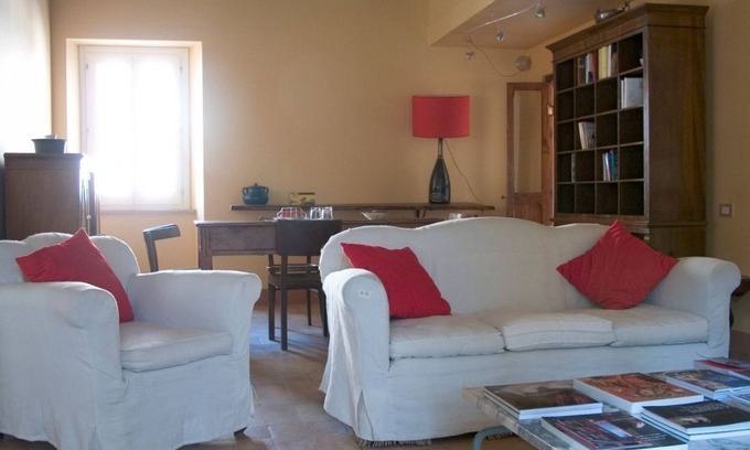 Fermo House | Much loved by many: FIENILE, in the historic center, 7 km from the sea