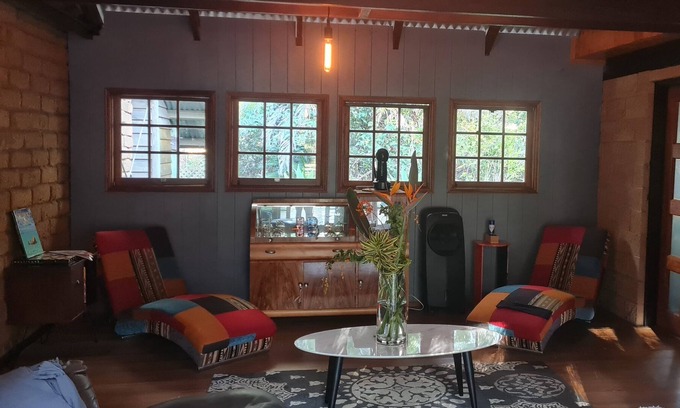 Yandaran Apartment | Mudhouse Manor - The Loft. Rustic charm & natural ambience. Pet friendly.