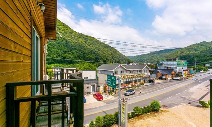 Seolcheon-myeon House | Muju Bethel Pension