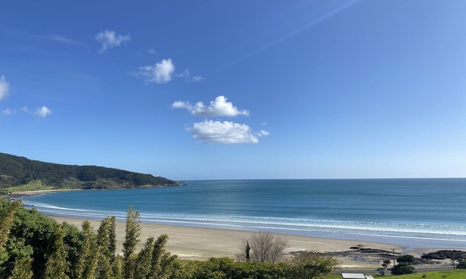 Ahipara House | Mukies Apartments 3.