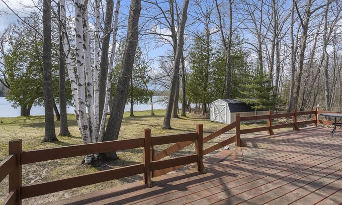 Levering House | Munro Lake House Central Location to Northern Michigan's Favorite Activities!