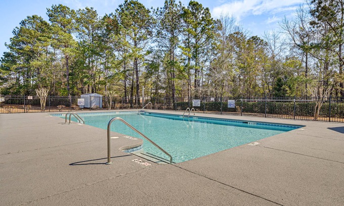 Murrells Inlet Condo | Murrells Inlet Condo w/Pool Access, Near Beach!